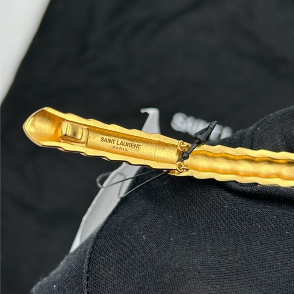 Women’s Saint Laurent gold tone necklace with alternating links - Picture 5 of 9